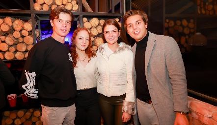  Juan Carlos Hernández, Alejandra Ocaña, Vero Hernández y Moy Payán.