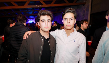  Alejandro Cambeses y Sebastián Leos.