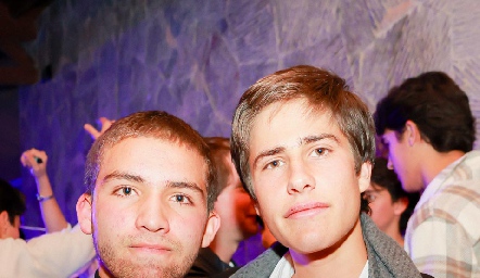  Daniel Carreras y Mau Galván.