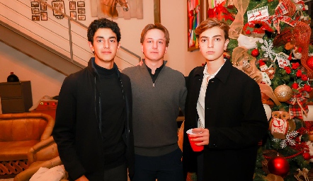  Emiliano Delsol, Santiago Toledo y Caly Hinojosa.