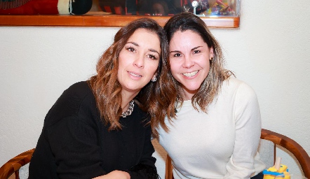  Pilar Martínez y Montse Cortés.