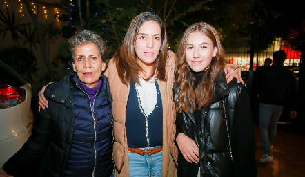  Mela, Marijó Torres y Marijó Abella.
