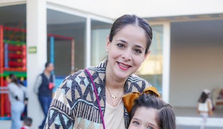  Adriana Ramón, María Paula y Sofía.
