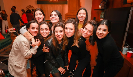  Ceci García, Montse Del Valle, María Bravo, Cata Esper, Daniela Navarro, Ana Paula González, Ilse Lázaro, Isa Mendizábal e Isa Maza.