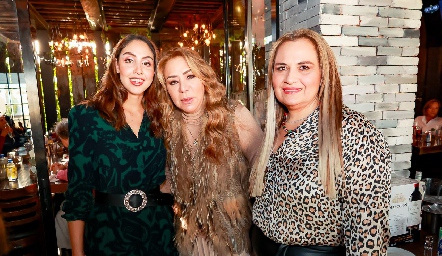  Sofía Hernández, Claudia Hermosillo y Alejandra Hernández.