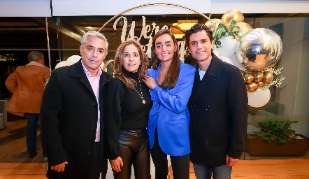  Gerardo Serrano, Mónica Gaviño, Marianela Villasuso y Gerardo Serrano.