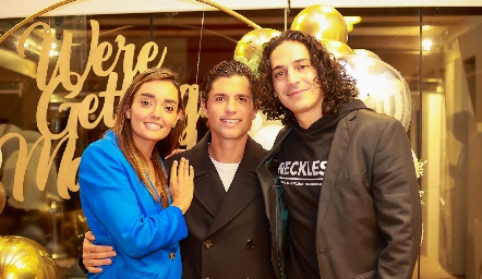  Marianela Villasuso, Gerardo Serrano y Gerardo Rodríguez.