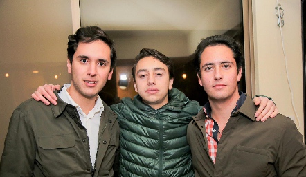  Juan Pablo Chevaile, Rodrigo Padilla y Roberto Silva.