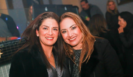  Daniela Gutiérrez y Angélica Pardiñas.