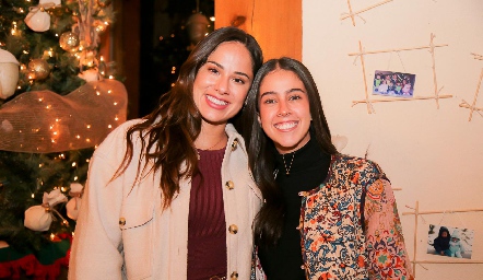  Adriana Narváez y Natalia Navarro.
