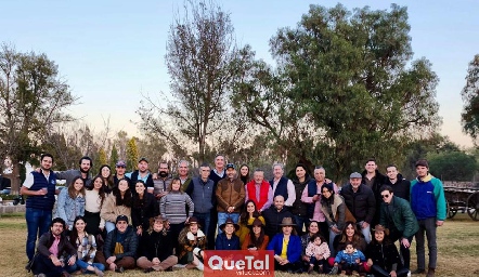  Despedida de solteros para Santiago Villarreal y Claudia Villasana.