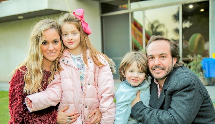  María Torres, María Inés Zamanillo, Santiago Zamanillo y Santiago Zamanillo.