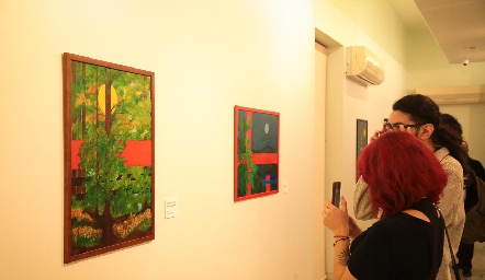  Admiradores de arte.
