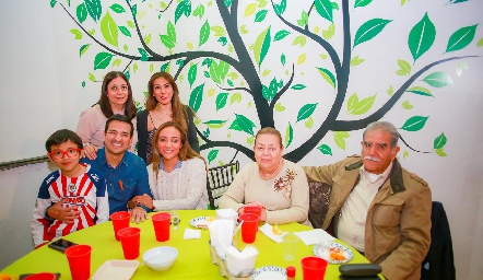  Disfrutando de la fiesta.