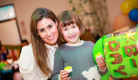  Ximena Fernández y Sofía.