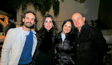  Efraín Barrera, Daniela Lavín, Marcela Meade y Luis Miguel Meade.