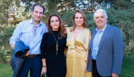  Luis Nava, Cristina Villalobos, Meritchell Galarza y Gerardo Rodríguez.