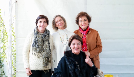  María Martí, Maru Borbolla, María Zendejas y Lourdes Abella.