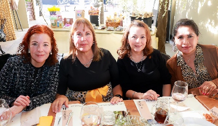  Maricarmen García de Puga, Marisa Zulaica, Lupita de Romo y Lili Méndez.