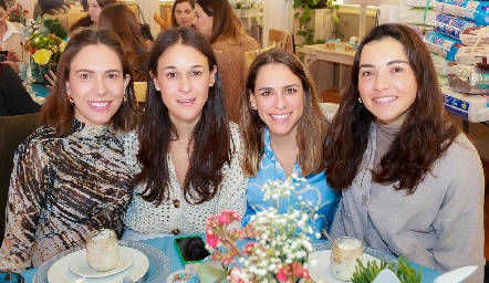  Andrea Naya, Carmen, Paulina y Yusa de la Rosa.