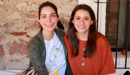  Marcela Conde y Victoria Álvarez.