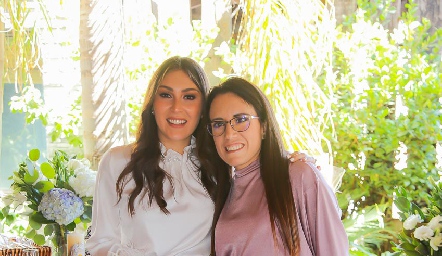  Lili Medina y Claudia del Peral.