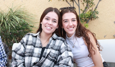  María José Bringas y Moni Michel.