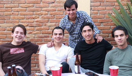  Diego Bedolla, Juan Pablo Rocha, Rafa Aguilar, Chemy Aguilar y Diego Medina.