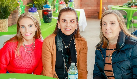  Carla Huber, Raquel Eichelmann y Charo Valladares.