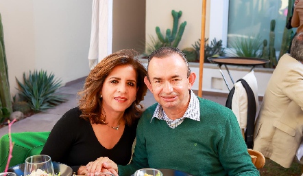  Ana Emelia Tobías y Alejandro Pérez.