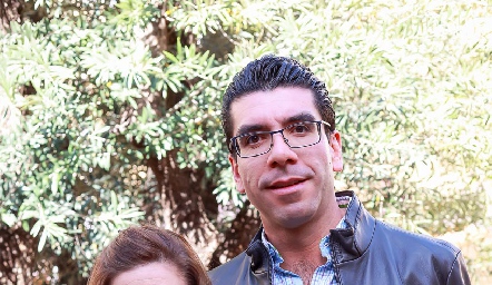  Maggie Aldrete y César Tobías.