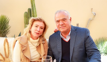  Ana Meade y Manolo Lorca.