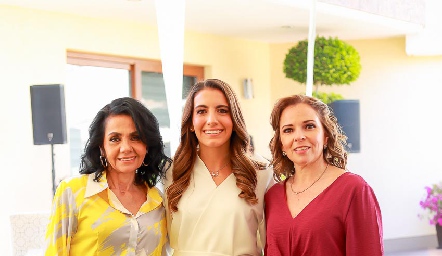  Ana Musa, Ana Castrillón y Jana Del Valle.
