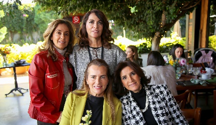 Mónica Gaviño, Raquel Altamirano, Patricia del Bosque y María Dolores Hernández.