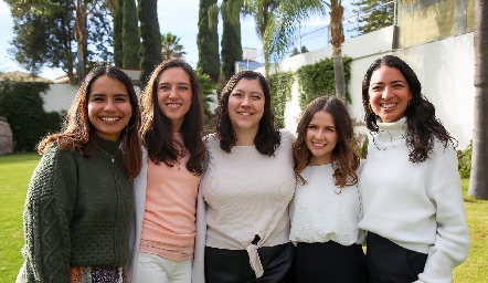 Andrea Cantú, Valeria Rangel, Sofía Castillo, Ilse Gil y Paola Ochoa.