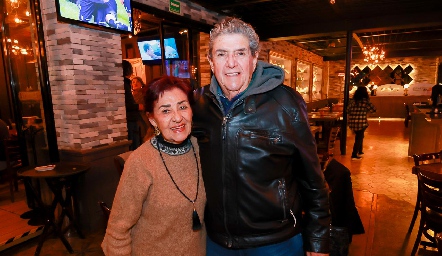  Mela Hernández y Armando Gutiérrez.