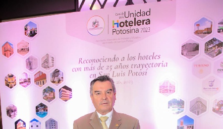  Luis Gerardo Ortuño.