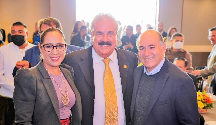  Liliana Guadalupe Flores, Rafael Armendáriz y Enrique Galindo.
