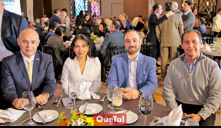  Juan Carlos Machinena, Elizabeth Torres, Guilmar Mariel y Gerardo Aban.