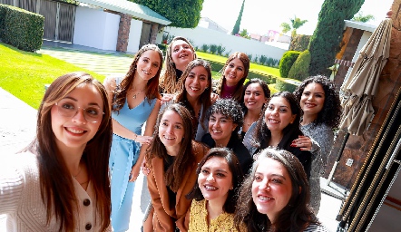  Selfie.
