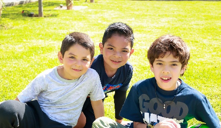  Daniel, Leo y Diego.