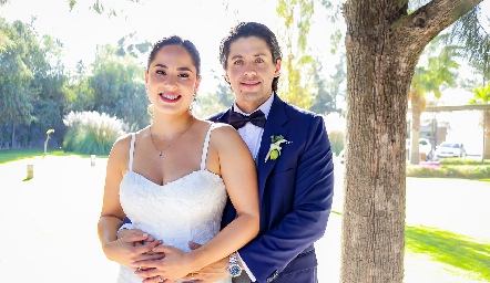  Adriana Narváez Navarro y Roberto Fernández Lázaro ya son esposos.