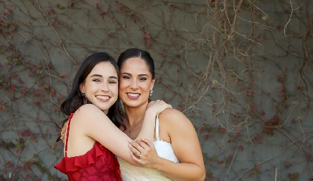 Tere Mancilla y Adriana Narváez.