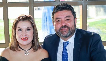  Marisol y Alejandro Pérez.