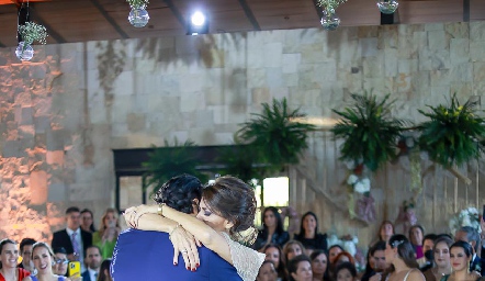  Amor de mamá.
