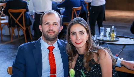  Alejandro Abud y Lorena Andrés.