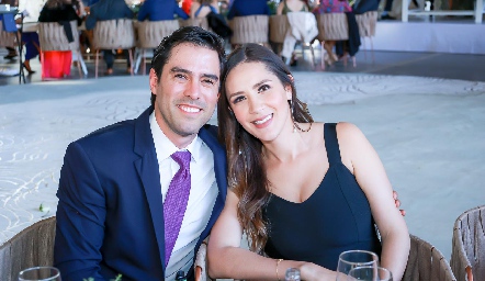  Alejandro González y Estefanía Gutiérrez.