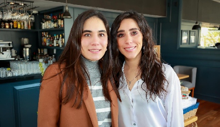  Mariana Rodríguez y Daniela Lavín.