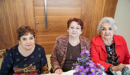  Bety Lu Garza, Gloria de Martínez y María Luisa de Palazuelos.