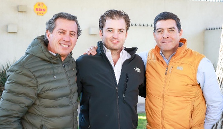  Gustavo González, José Antonio Lozano y Javier Dávila.